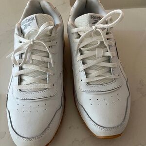 Adidas women’s sneakers